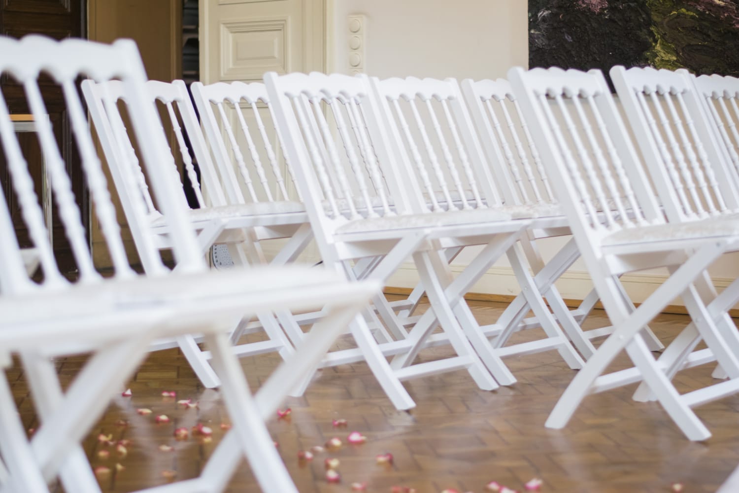 Stühle mieten Wuppertal für Hochzeiten, freie Trauungen, Firmenfeiern, Taufen, Standesamt oder Geburtstage