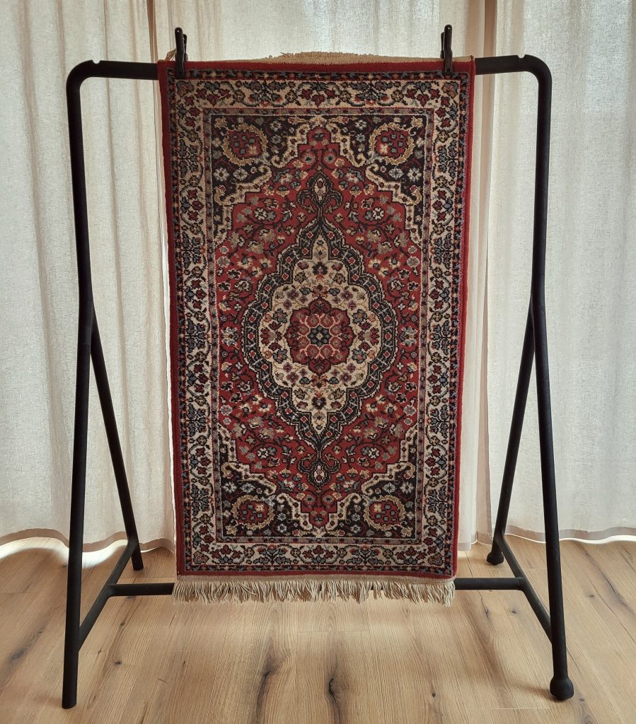 Teppich im Boho-Stil in der Farbe rot mieten für Hochzeiten